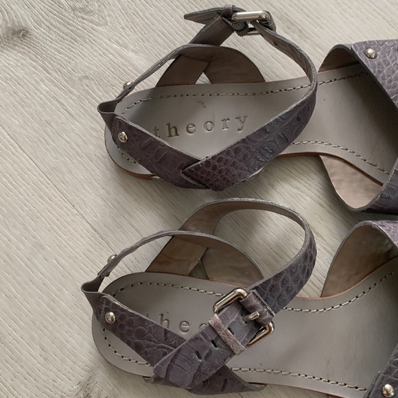Theory Leather Python Size 10 Grey Sandals all leather gray summer vacation Croc - Picture 5 of 15